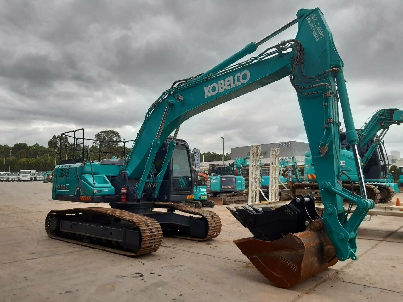 2017 KOBELCO SK210LC-10