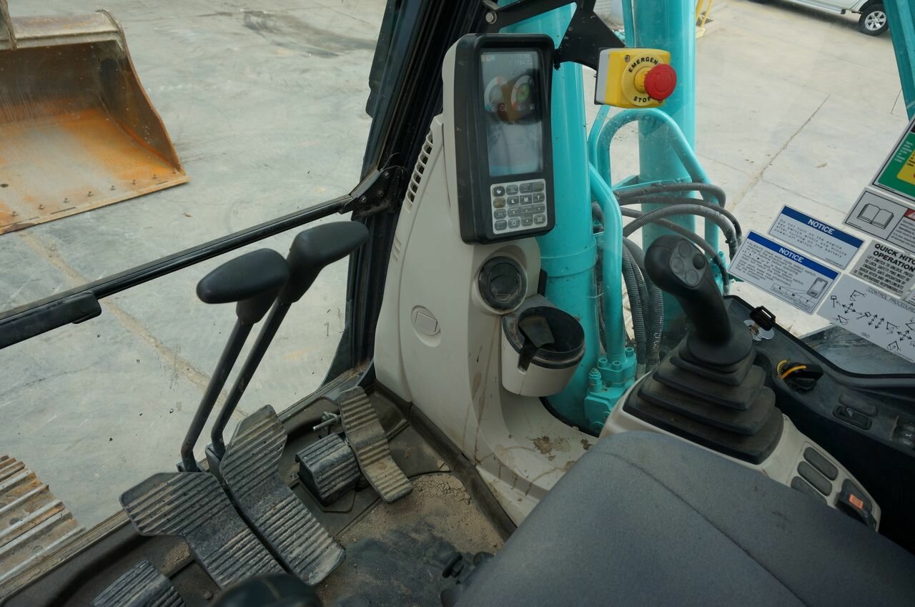 2017 KOBELCO SK210LC-10