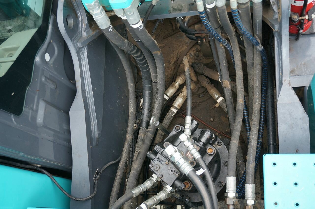 2017 KOBELCO SK210LC-10