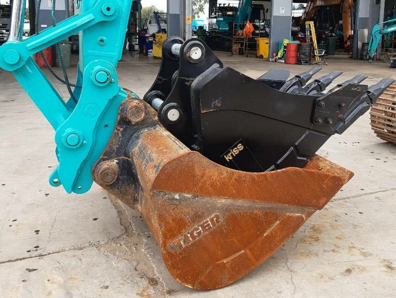 2017 KOBELCO SK210LC-10