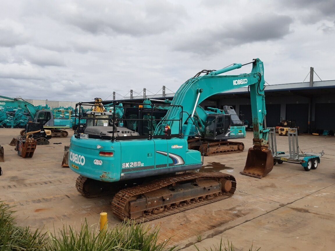 2011 KOBELCO SK260LC -8 AUTOMATIC 1D TRACK MOUNTED EXCAVATOR