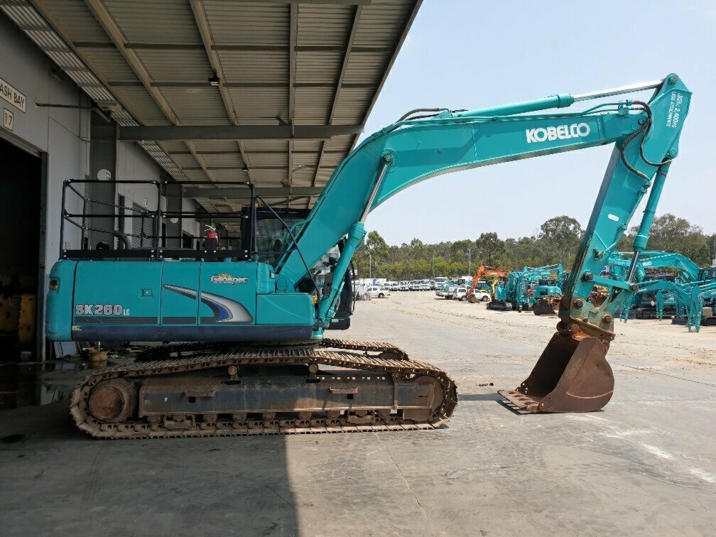2011 KOBELCO SK260LC -8 AUTOMATIC 1D TRACK MOUNTED EXCAVATOR