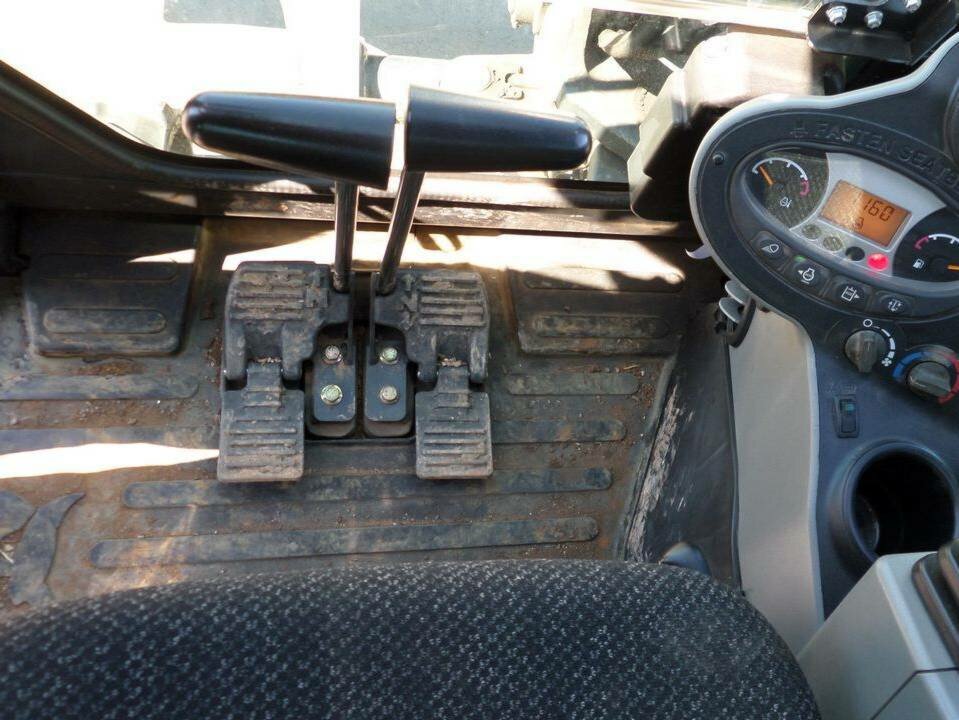 2017 BOBCAT E50 E50 AUTOMATIC 1D TRACK MOUNTED EXCAVATOR