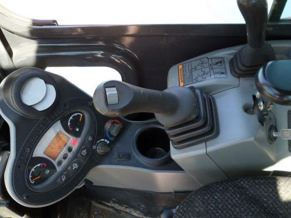 2017 BOBCAT E50 E50 AUTOMATIC 1D TRACK MOUNTED EXCAVATOR