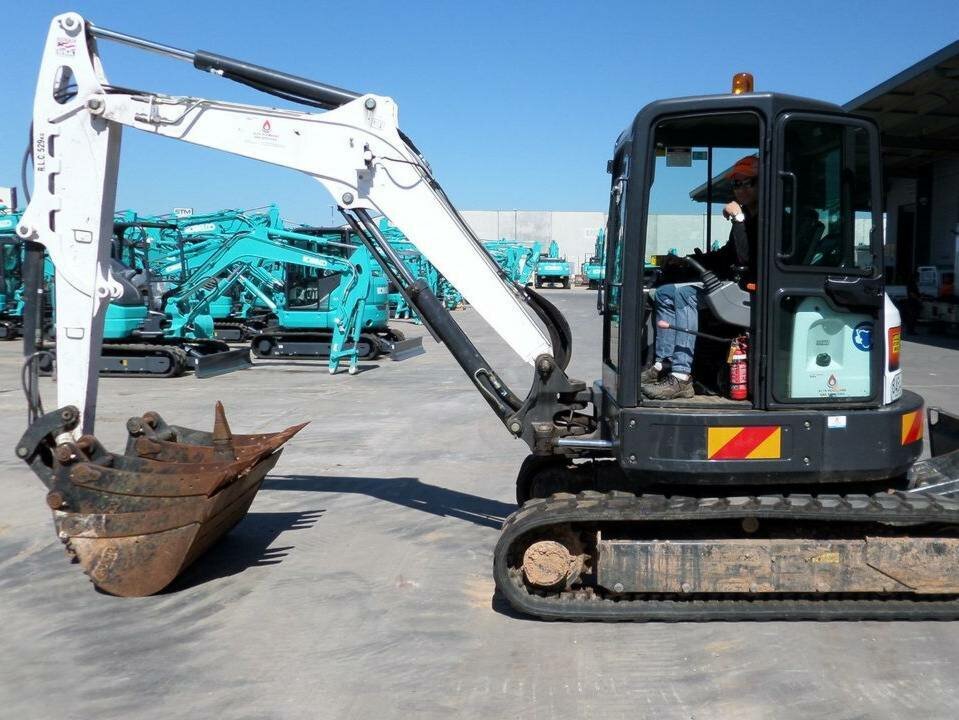 2017 BOBCAT E50 E50 AUTOMATIC 1D TRACK MOUNTED EXCAVATOR