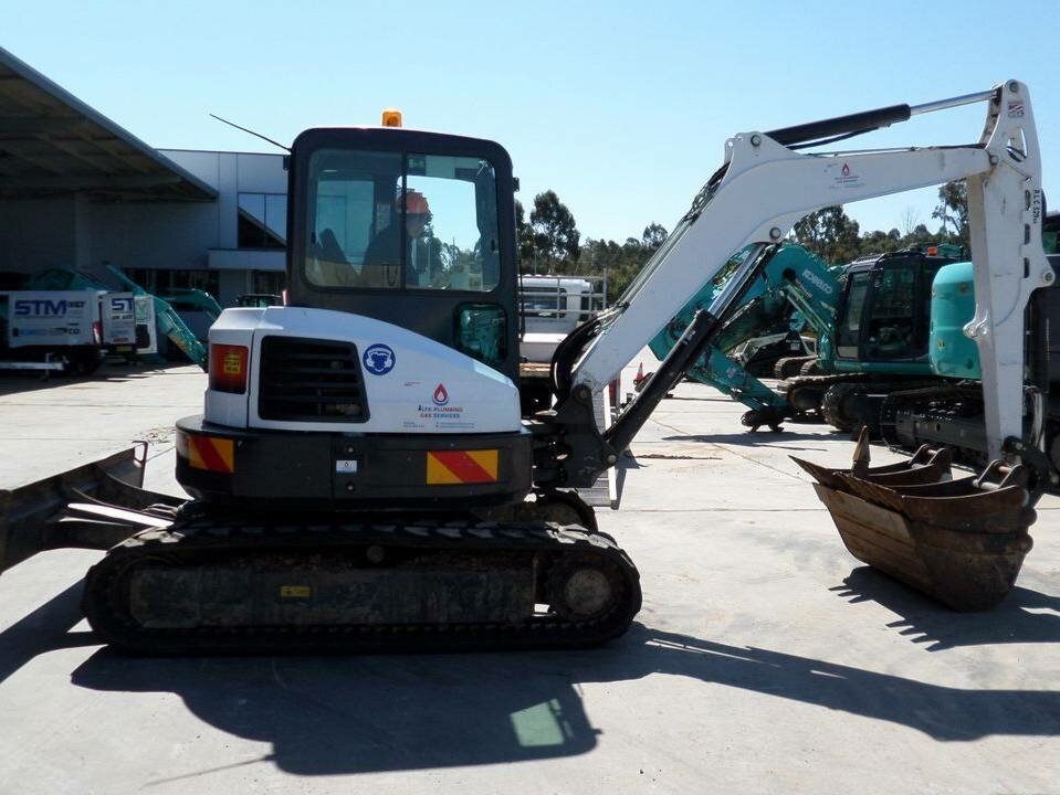 2017 BOBCAT E50 E50 AUTOMATIC 1D TRACK MOUNTED EXCAVATOR