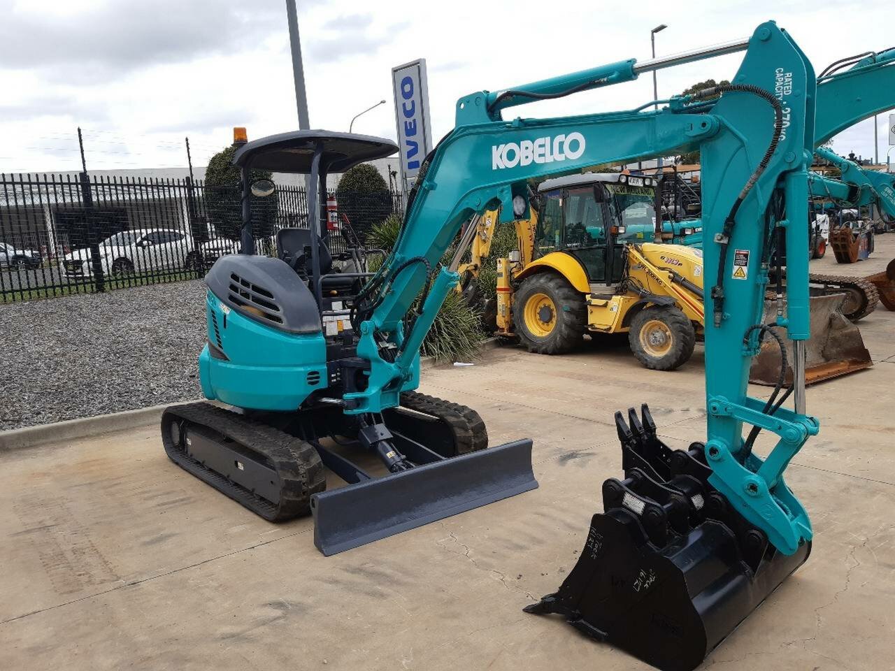 2017 KOBELCO SK35SR -6 EXCAVATOR