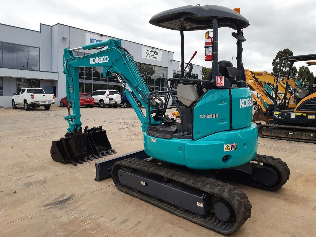 2017 KOBELCO SK35SR -6 EXCAVATOR