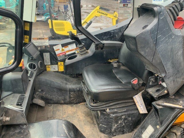 2013 JCB 330 330 1D TRACK MOUNTED EXCAVATOR