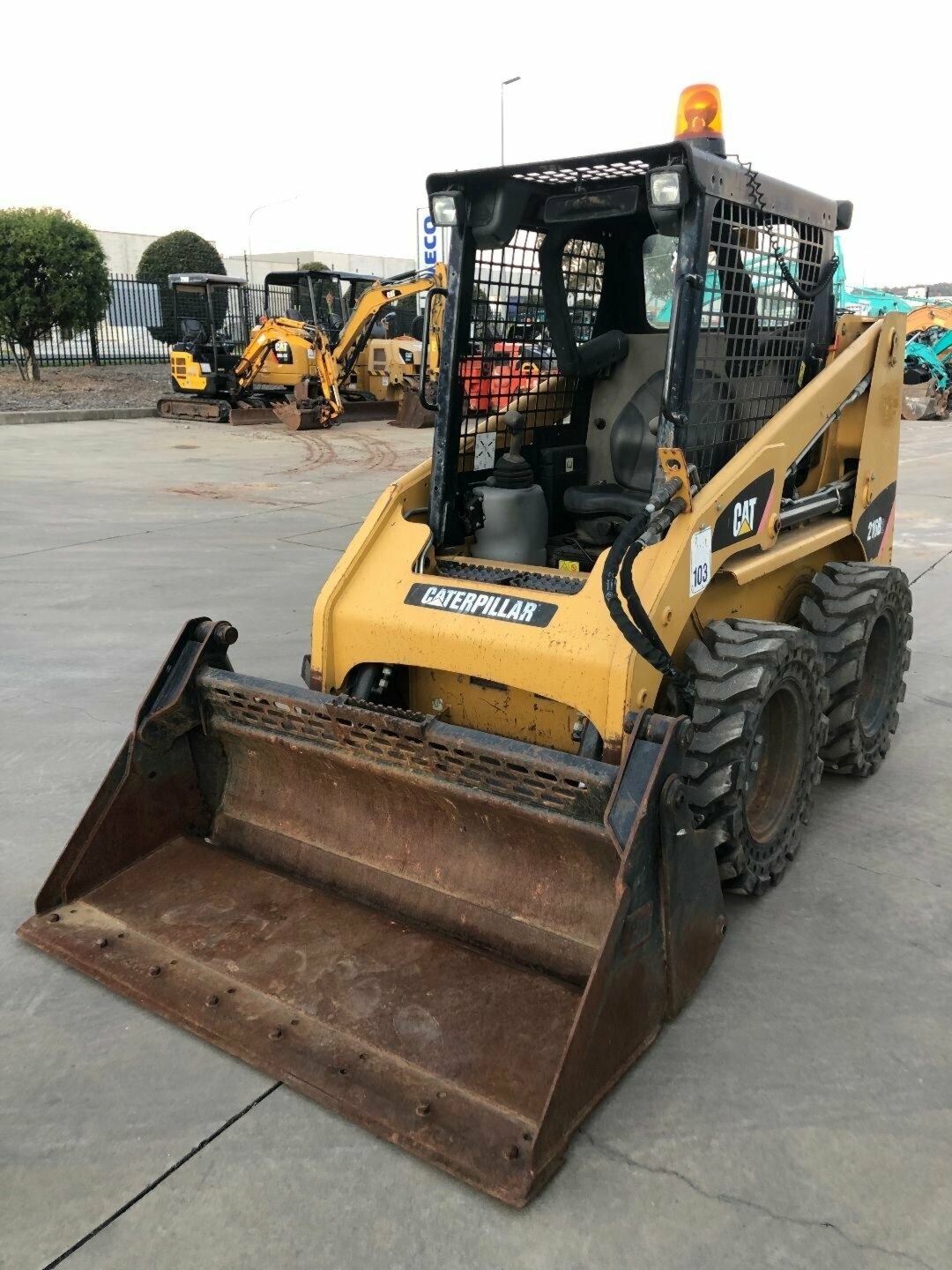 2000 CAT 216B2 0DR-BOBCAT