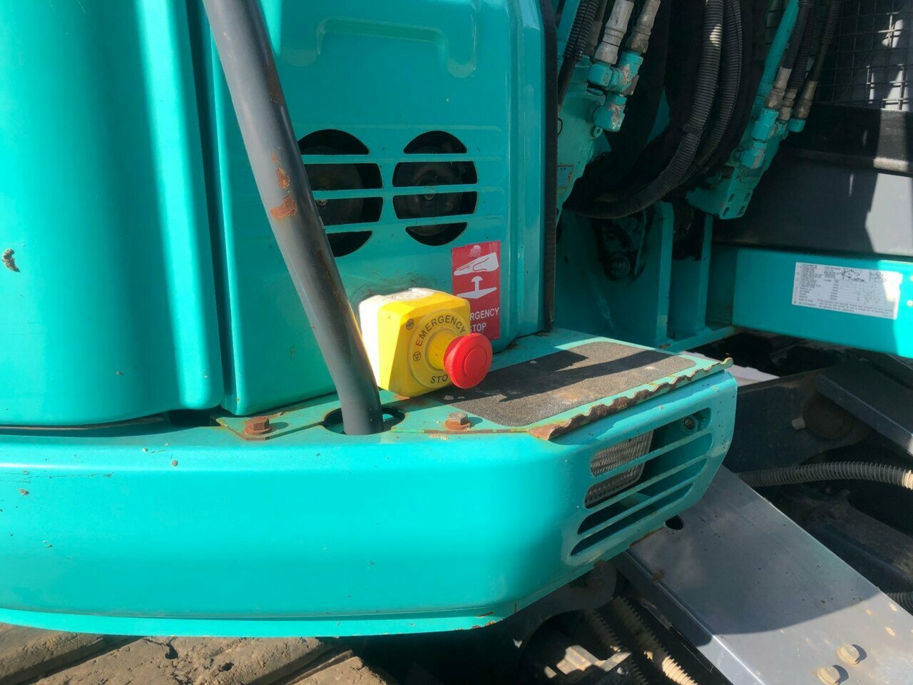 2015 KOBELCO SK135SR -3 1D TRACK MOUNTED EXCAVATOR