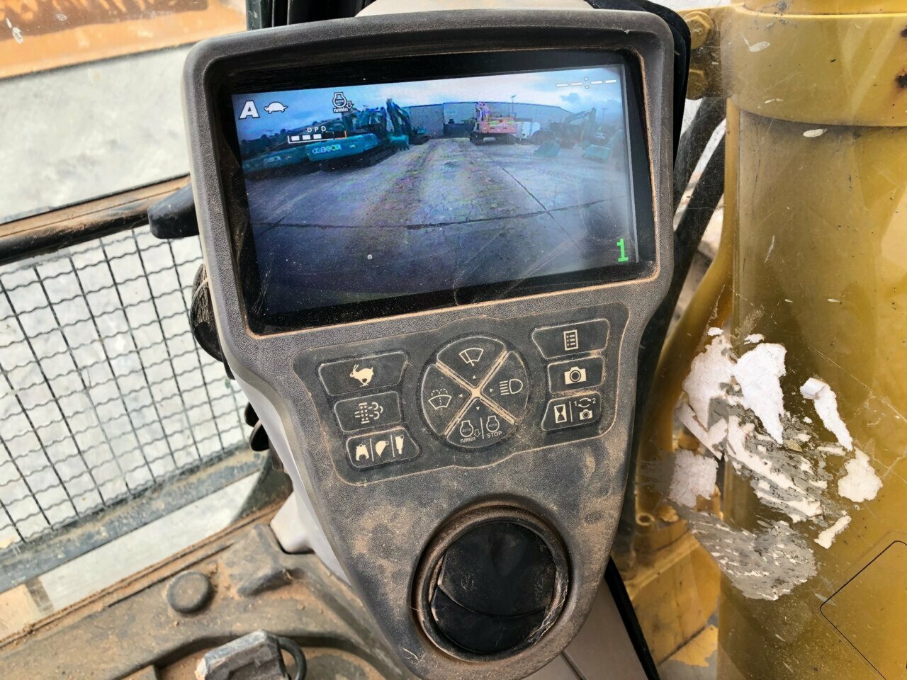 2004 SUMITOMO SH350HD -6 1D TRACK MOUNTED EXCAVATOR
