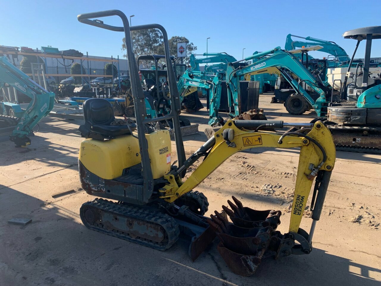 2000 WACKER NEUSON 803 1D TRACK MOUNTED EXCAVATOR