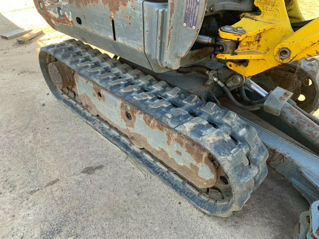 2000 WACKER NEUSON 803 1D TRACK MOUNTED EXCAVATOR