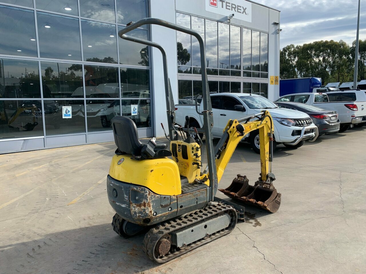 2000 WACKER NEUSON 803 1D TRACK MOUNTED EXCAVATOR