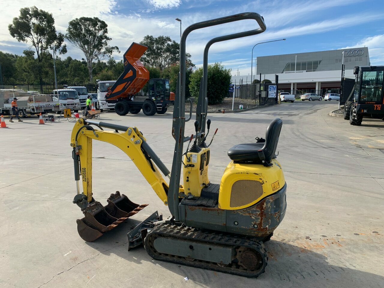 2000 WACKER NEUSON 803 1D TRACK MOUNTED EXCAVATOR