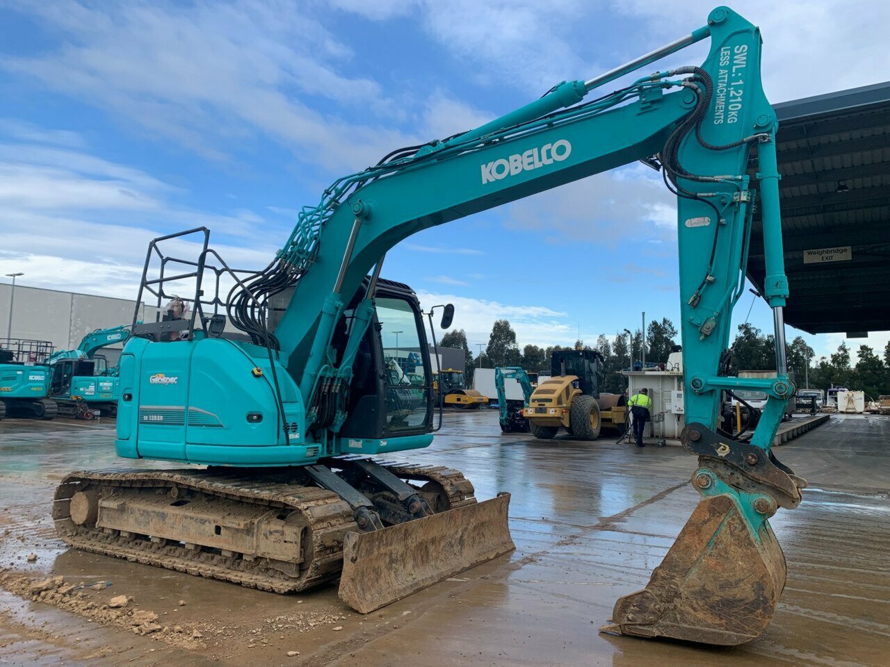 2015 KOBELCO SK135SR -3 1D TRACK MOUNTED EXCAVATOR
