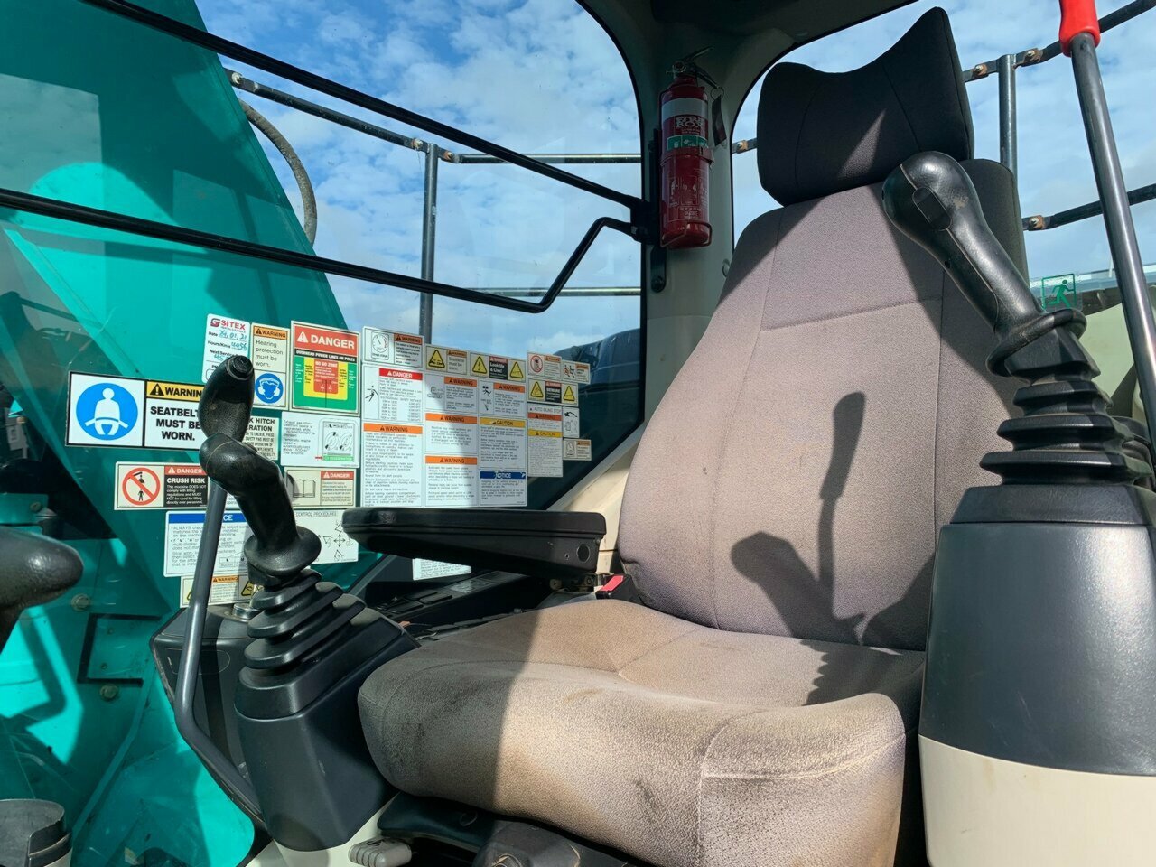2016 KOBELCO SK135SR -3 1D TRACK MOUNTED EXCAVATOR