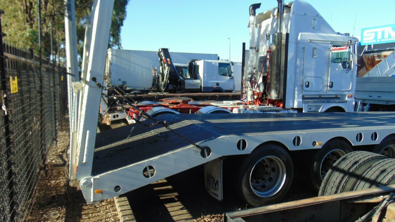 TAG-A-LONG TRAILER