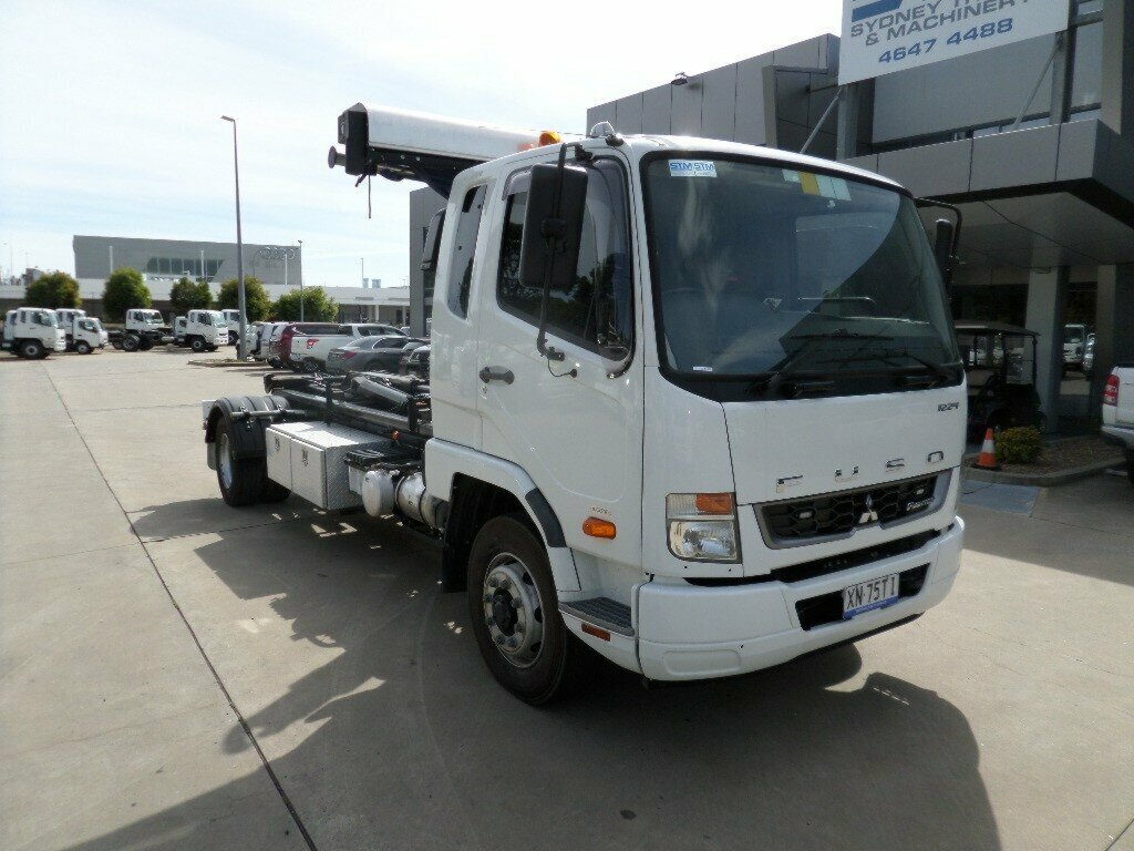 2020 FUSO FIGHTER FK65F 1224 HOOK LIFT TRUCK