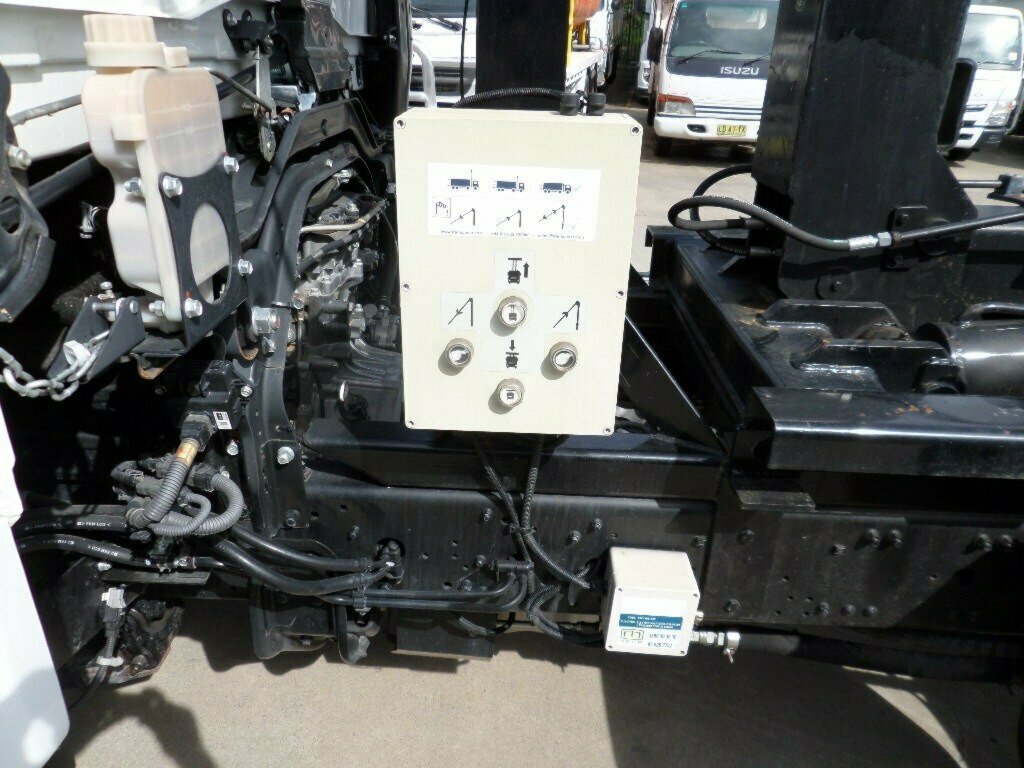 2020 FUSO FIGHTER FK65F 1224 HOOK LIFT TRUCK