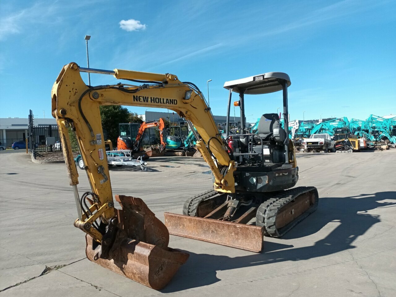 2011 NEW HOLLAND E35B E35B EXCAVATOR