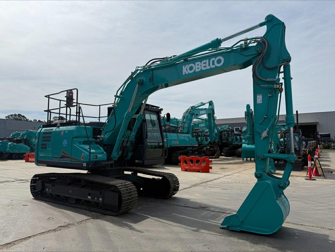 KOBELCO SK140LC-11 EXCAVATOR