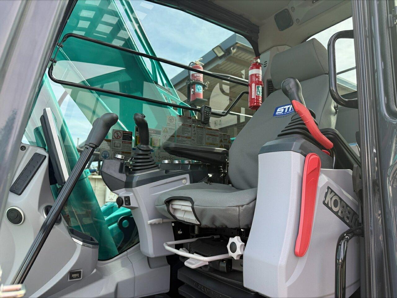 KOBELCO SK140LC-11 EXCAVATOR