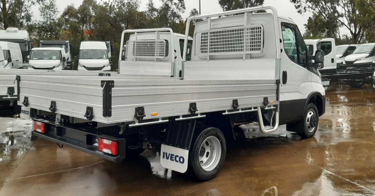 2022 IVECO DAILY MY19 E6 45C18 TRADIE MADE 3173 TRAY 8 SP AUTO + DOUBLE OD TRAY