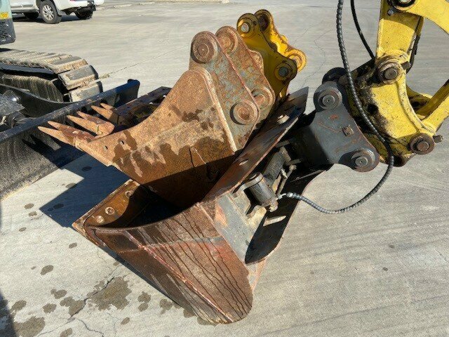 2013 YANMAR VI080 EXCAVATOR