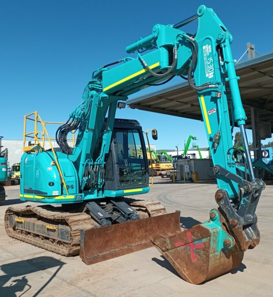 2016 KOBELCO SK135SR-3 AIRCAB EXCAVATOR