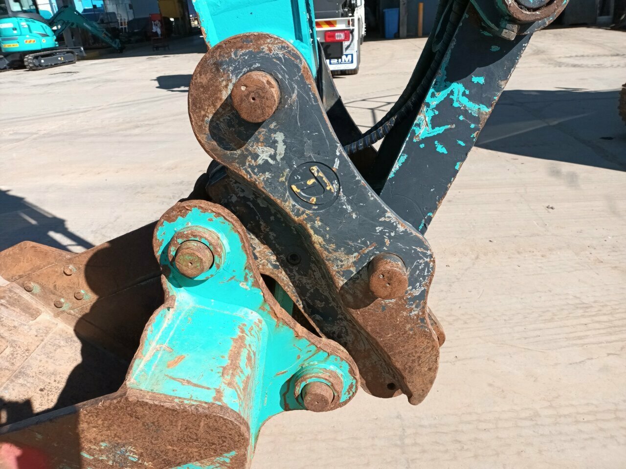 2016 KOBELCO SK135SR-3 AIRCAB EXCAVATOR