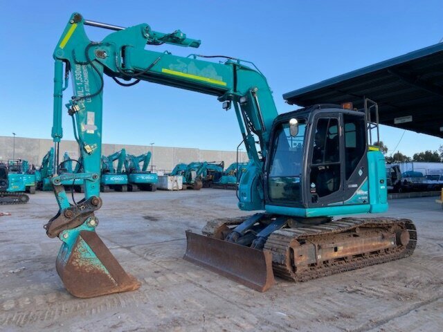 2015 KOBELCO SK135SR-3 AIRCAB EXCAVATOR