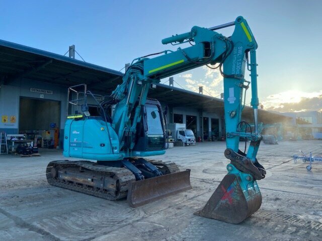 2015 KOBELCO SK135SR-3 AIRCAB EXCAVATOR