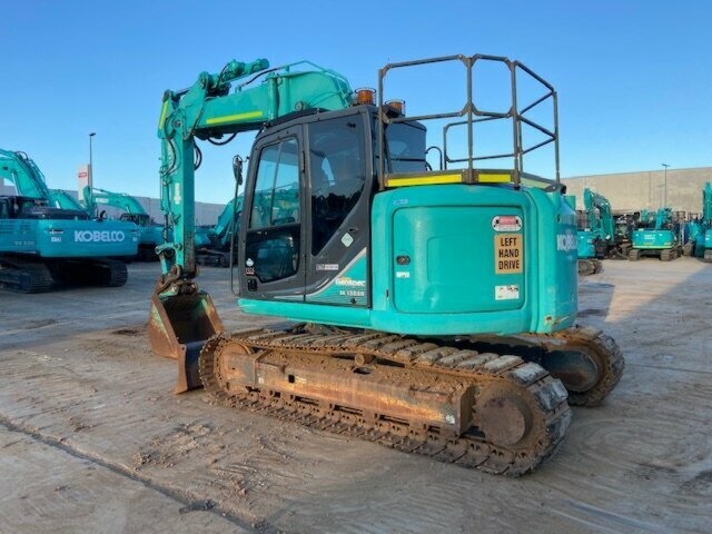 2015 KOBELCO SK135SR-3 AIRCAB EXCAVATOR