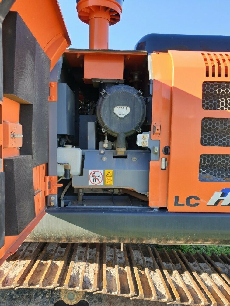 2016 HITACHI ZH210LC