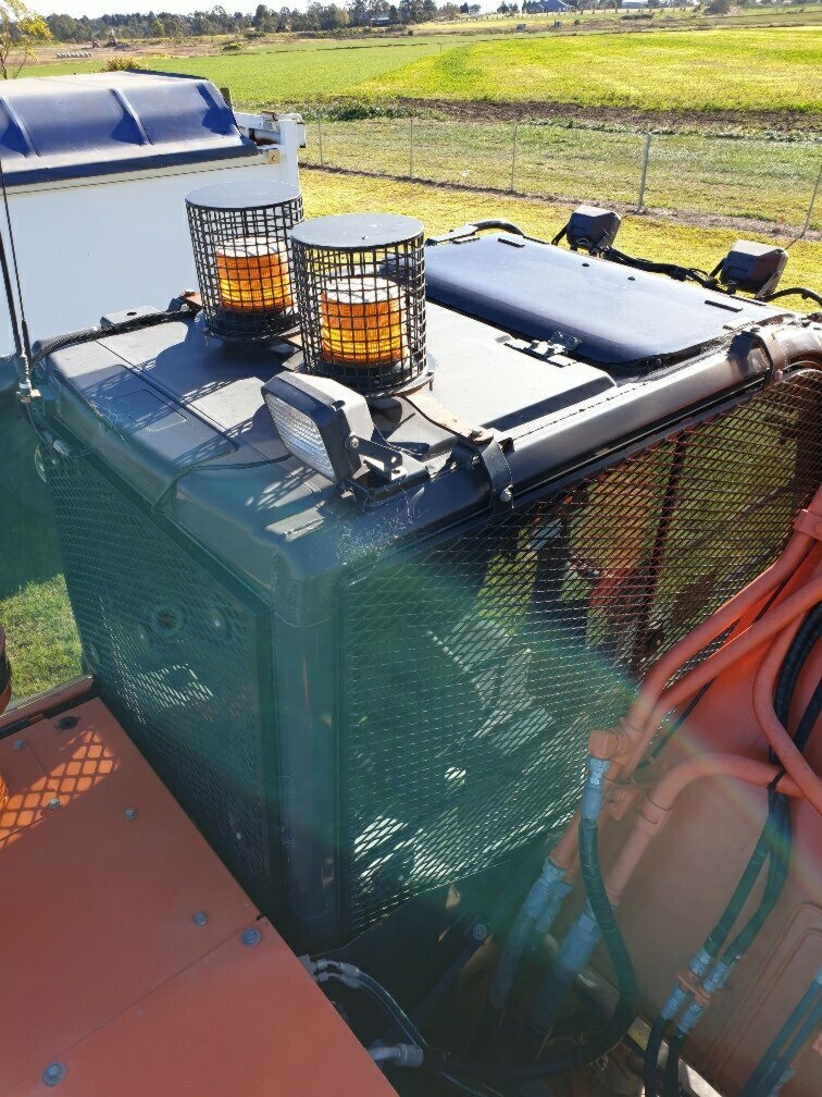 2016 HITACHI ZH210LC