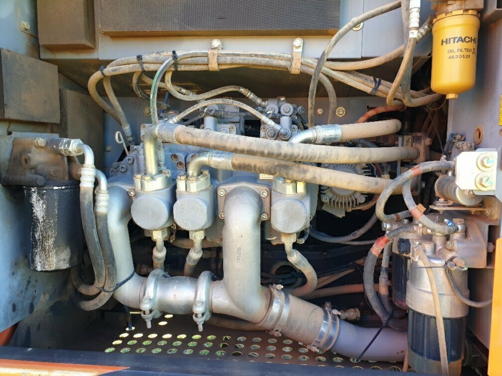 2016 HITACHI ZH210LC