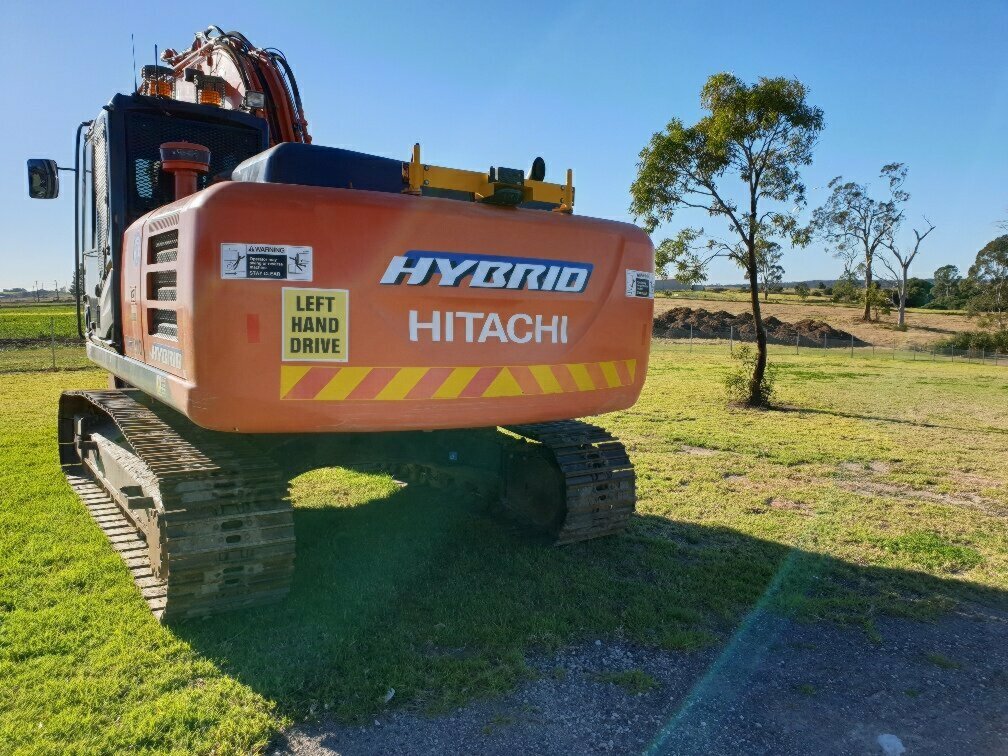 2016 HITACHI ZH210LC