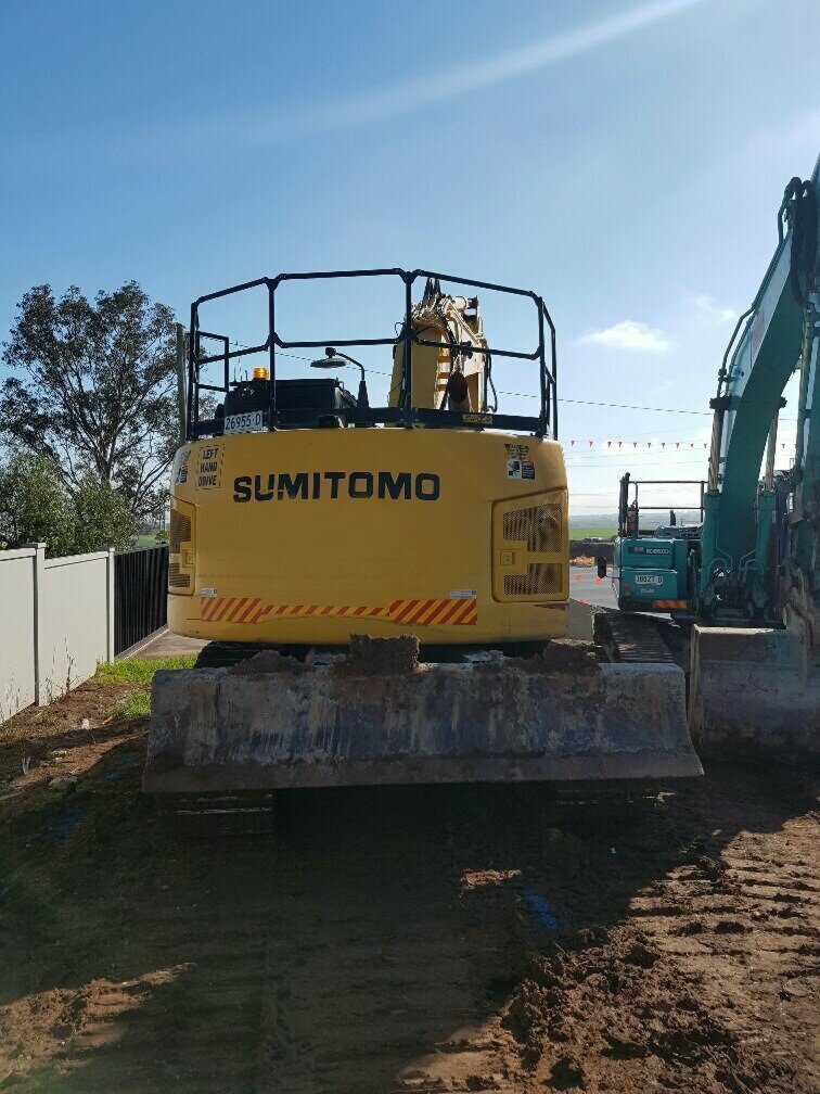 2014 SUMITOMO SH235X-6