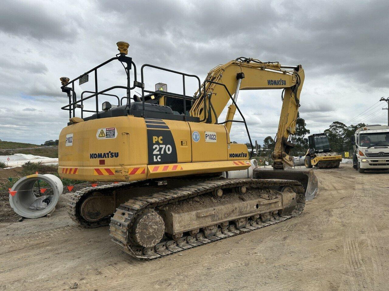 2019 KOMATSU PC270LC-8 EXCAVATOR