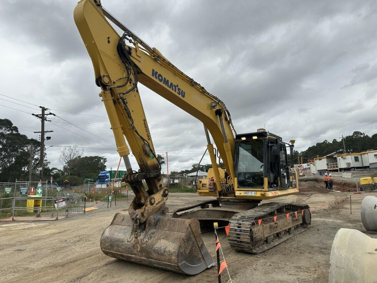 2019 KOMATSU PC270LC-8 EXCAVATOR