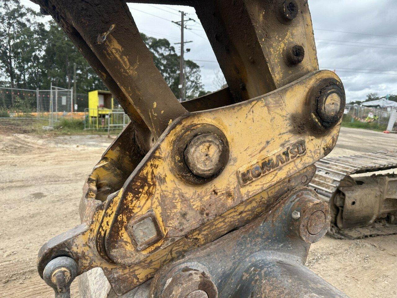 2019 KOMATSU PC270LC-8 EXCAVATOR