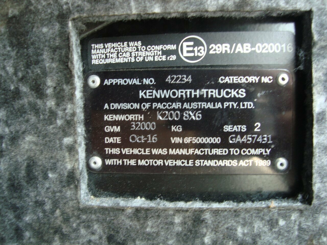 2016 KENWORTH K200 18 SP MANUAL 2D PRIME MOVER