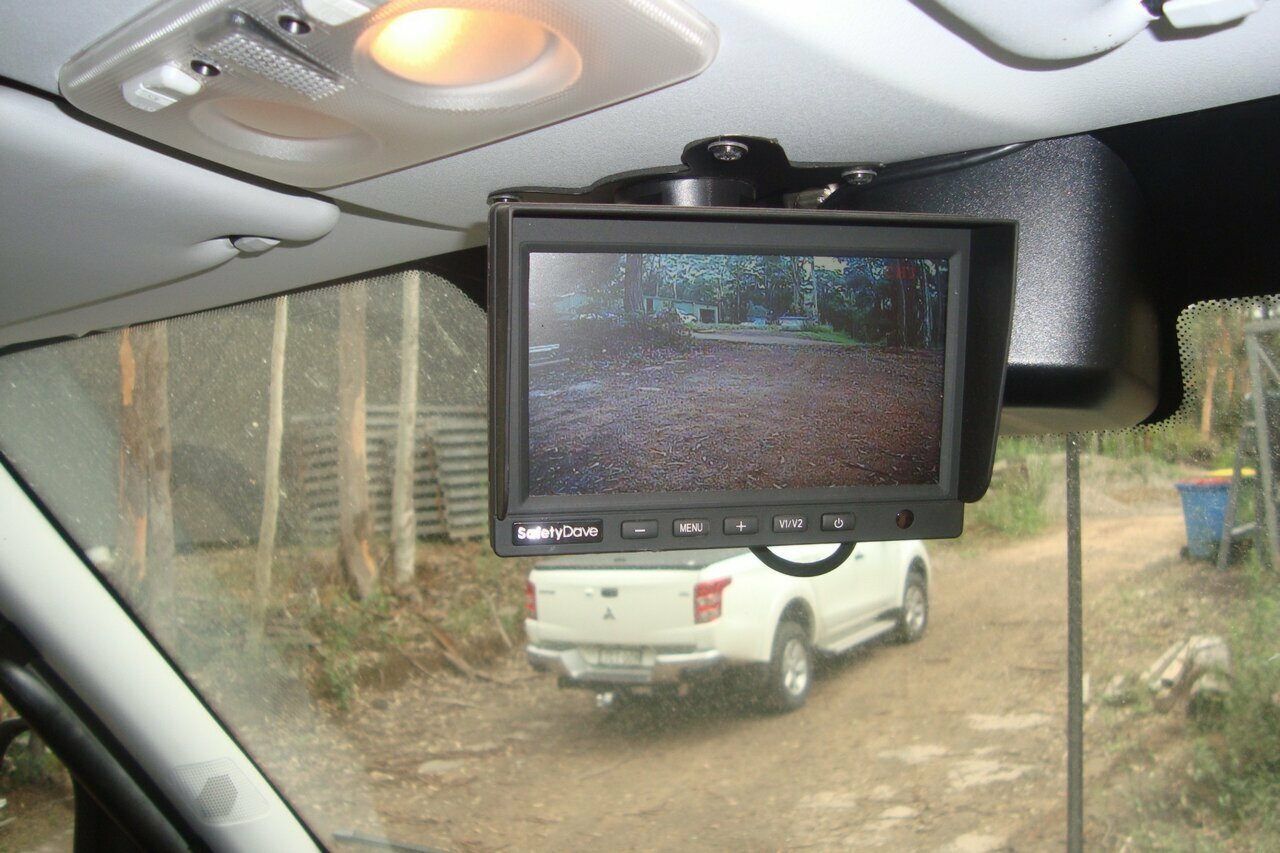 2017 IVECO DAILY 4X4 6 SP MANUAL 4D TRAY