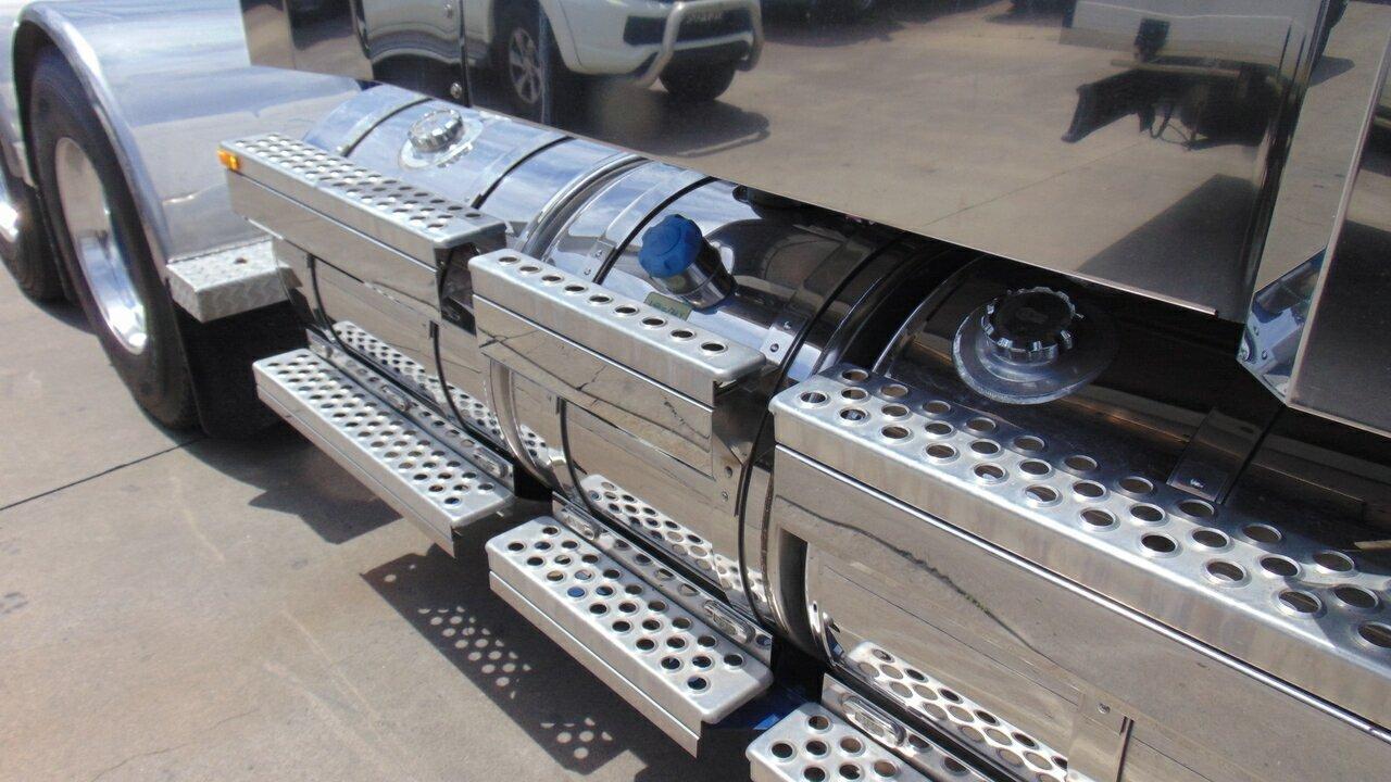 2023 KENWORTH T410 SAR TIPPER