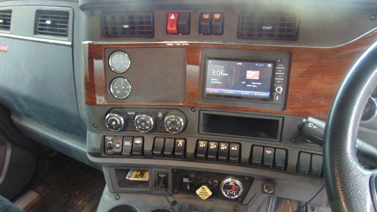 2023 KENWORTH T410 SAR TIPPER