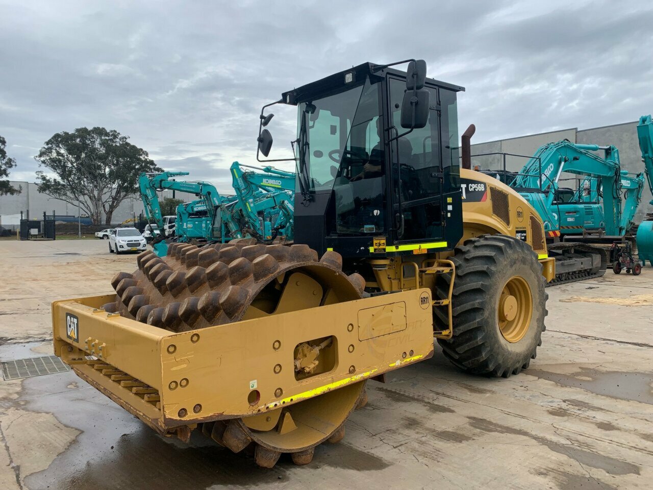 CATERPILLAR CP56B ROLLER