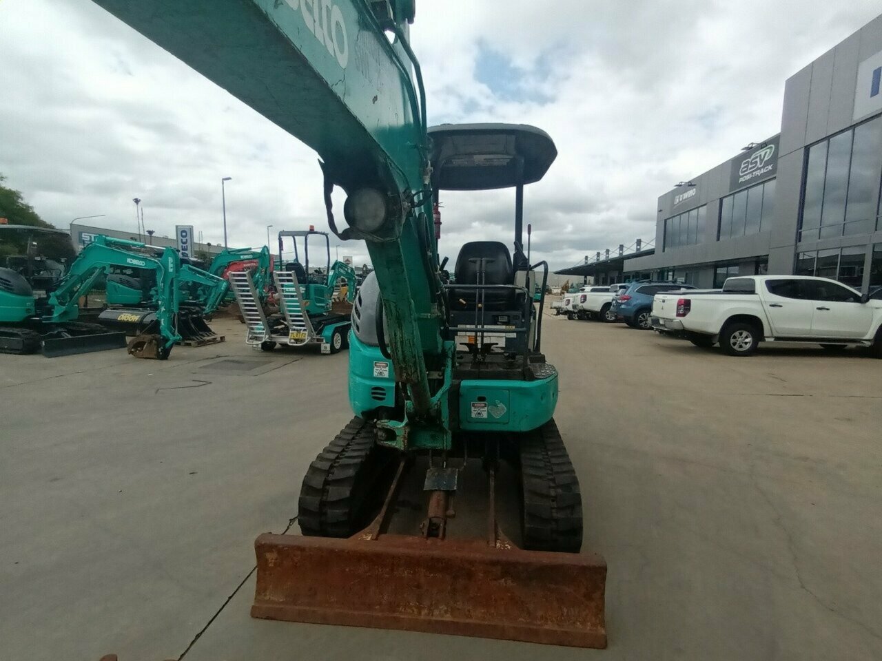 2015 KOBELCO SK30SR-6 CANOPY EXCAVATOR
