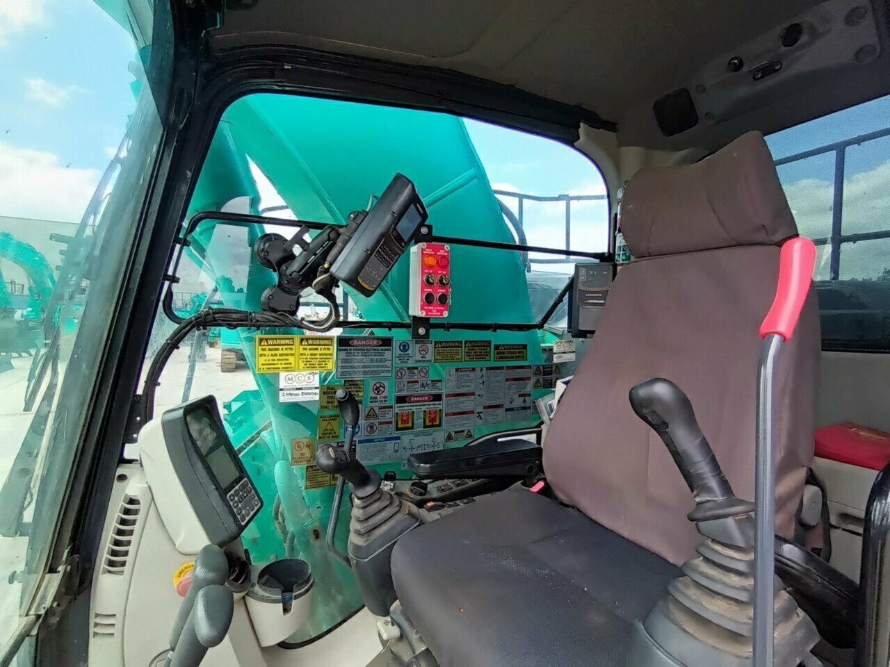 2020 KOBELCO SK270SRLC -5 EXCAVATOR